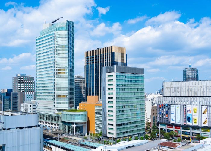 東京 秋葉原 駅周辺のオフィスビル群